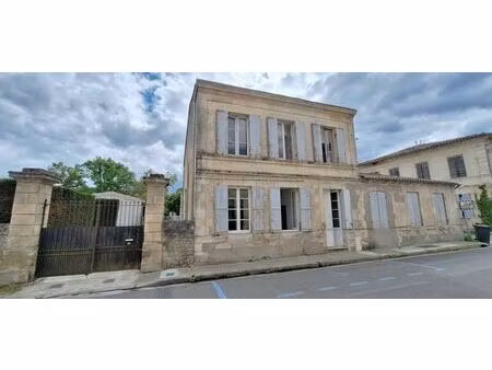 vente maison 7 pièces 203 m² vertheuil (33180)