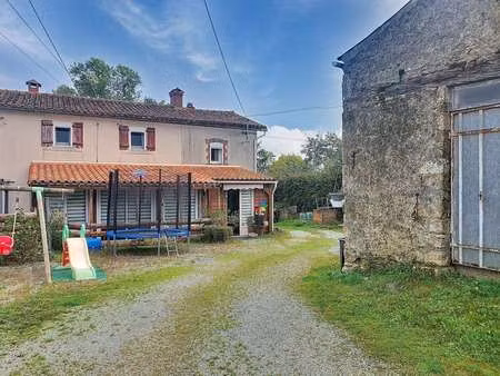 vente maison à chavagnes-les-redoux (85390) : à vendre / 150m² chavagnes-les-redoux