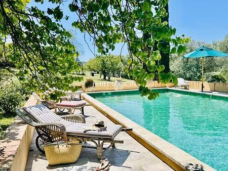 maison de prestige de 540 m2 en location mazan  provence-alpes-côte d'azur