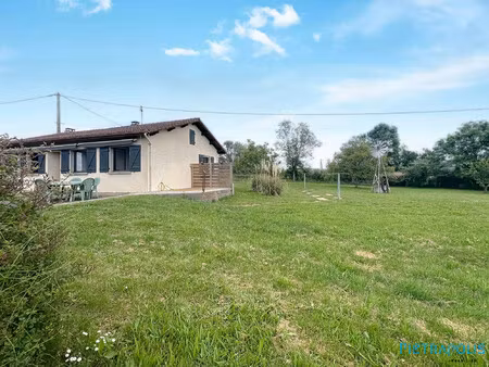 maison de plain-pieds d'env 94 m²