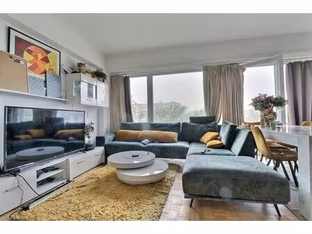 appartement 1 chambre  idéalement situé non loin du parc jos