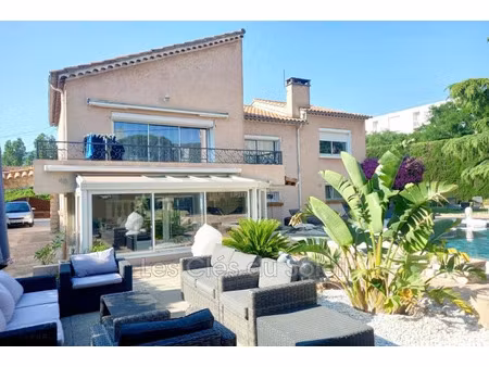 vente maison 7 pièces 250 m² à la valette-du-var (83160)  665 000 €