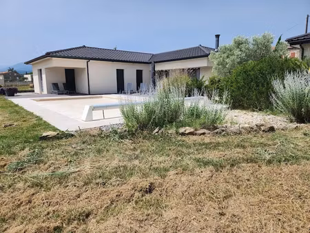 vente maison 9 pièces 240 m² à vinezac (07110)  580 000 €