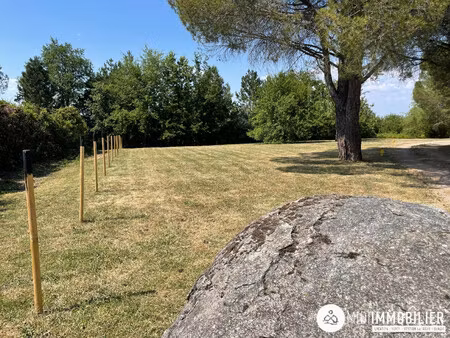 magnifique terrain plat viabilisé