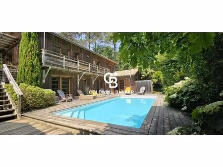 biscarrosse - propriété d’exception avec piscine et dépendance