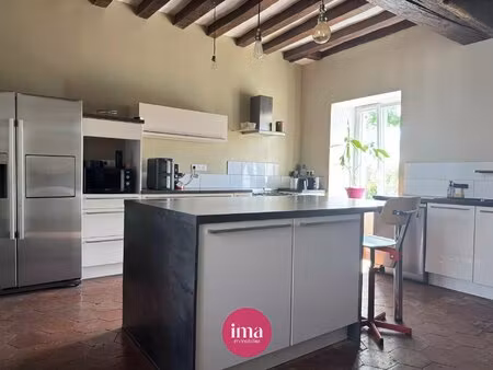 coulans-sur-gee | maison de bourg 161m² | 6 chambres | dépendances