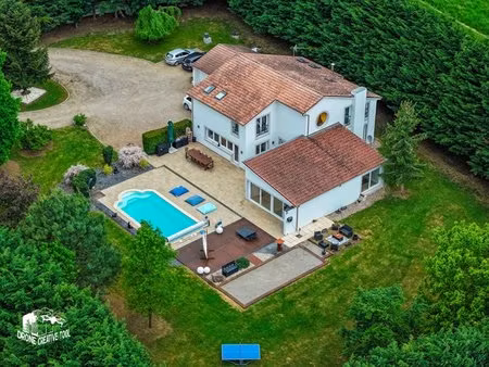 en vente maison 280 m² – 650 000 € |coin-lès-cuvry