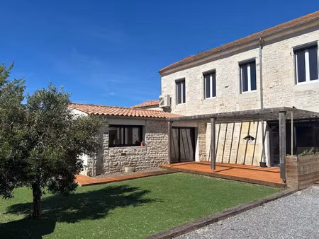 vente maison 6 pièces 192 m² à saint-agnant (17620)  324 900 €
