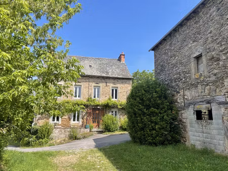 secteur colombiès : beau corps de ferme avec terrain et dépe