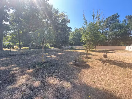 vente terrain 323 m² à les mathes (17570)  114 400 €