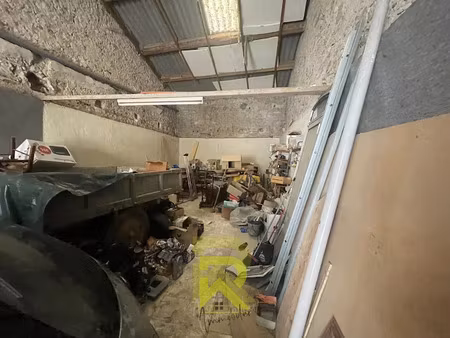 vente locaux professionnels 1 pièce 83 m² à canet (11200)  45 000 €