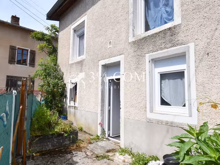 découvrez cette maison familiale avec garage & jardin à allamps !