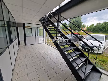 location commerce 430 m² à olemps (12510)