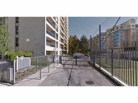 location parking lyon 1er