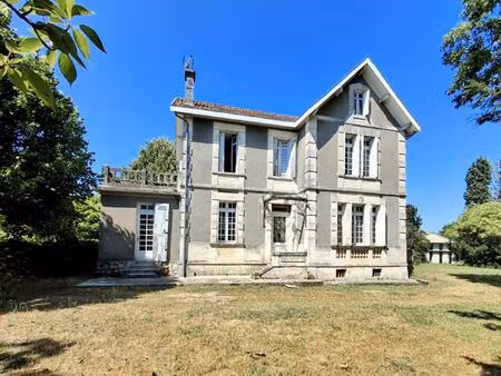 rare à la vente: ensemble immobilier avec 2 maisons sur parc arboré - saint-christoly-de-b