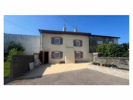 vente maison 5 pièces  120.00m²  longchamp