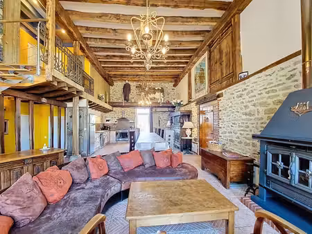 maison de luxe de 11 pièces en vente à jouillat  nouvelle-aquitaine