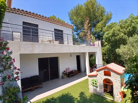 villa moderne proche six fours