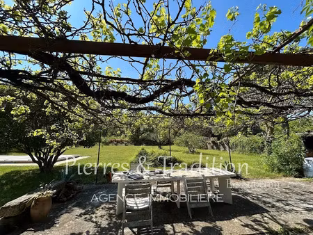 location maison 5 pièces 112 m² à saignon (84400)  1 550 €