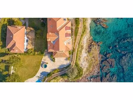 villa avec piscine cap-d'ail (06)