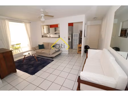 beau et grand appartement f3 meuble a louer a sainte clotild