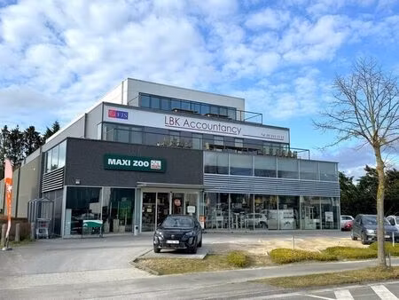 bien professionnel à louer à sint-martens-latem € 6.700 (la3fx) - cd-vastgoed bvba | zimmo