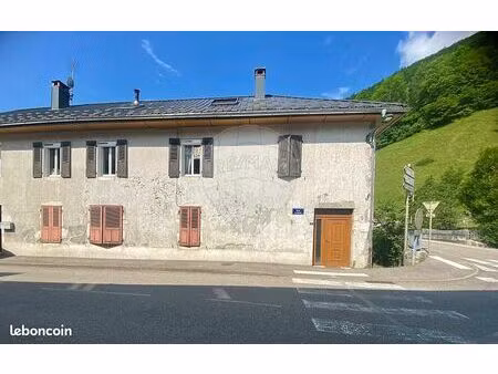 appartement 4 pièces 102 m²