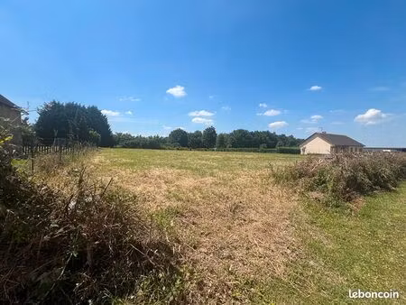 terrain 1466 m² neris les bains