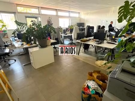 bureaux 404 m²