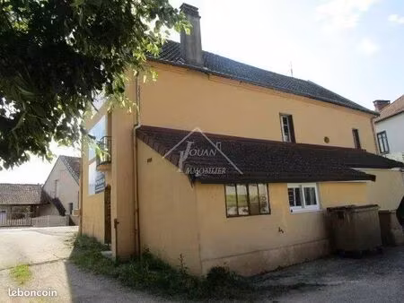 maison 6 pièces 95 m²