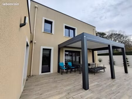 maison 7 pièces 194 m²