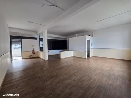 local commercial 64 m²