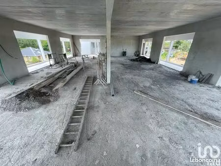 local 204 m² morne-à-l'eau