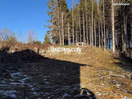 terrain 979 m² le russey