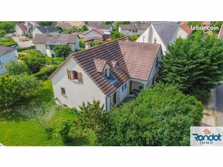 maison 6 pièces 198 m²