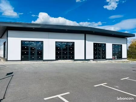 local 370 m² boisseuil