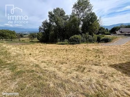 terrain 543 m² vers