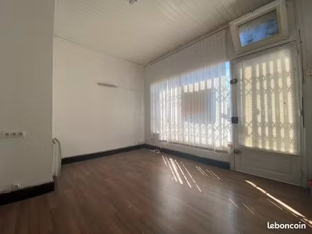 local commercial 51 m²