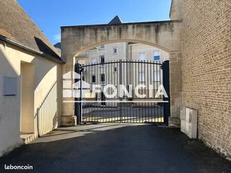 local commercial 49 m²
