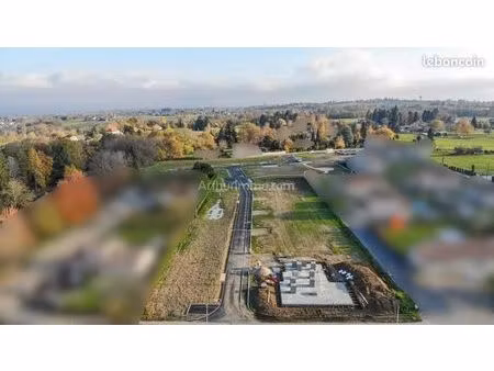 terrain 601 m² morestel