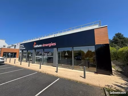 local commercial 330 m² pleuven