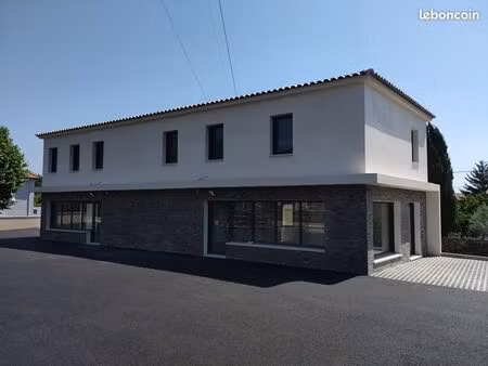 bureaux / locaux commerciaux à louer