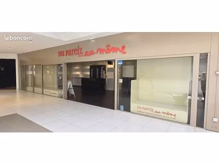 local commercial 114 m² mellac