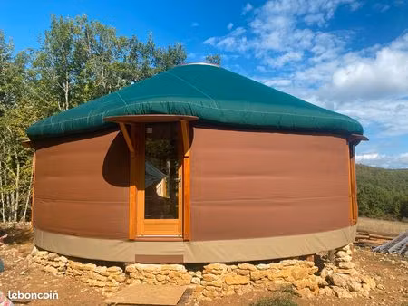 yourte en chantier participatif