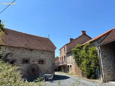 maison d’habitation + bâtiment + terrain