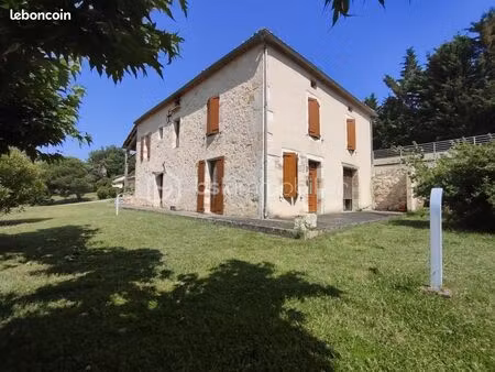 maison 7 pièces 185 m²