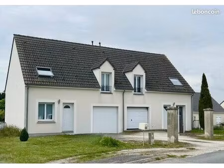 immeuble 168 m² bricy