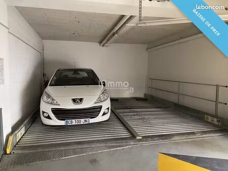 parking/box les lilas