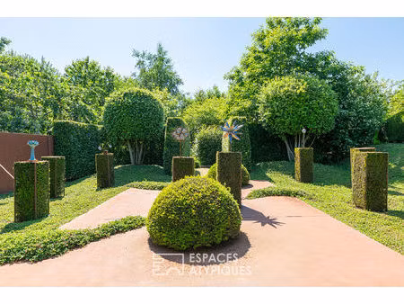 jardin remarquable  son salon de thé  son gîte et sa longère en pierre