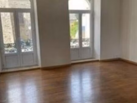 immeuble 150 m² argentre du plessis